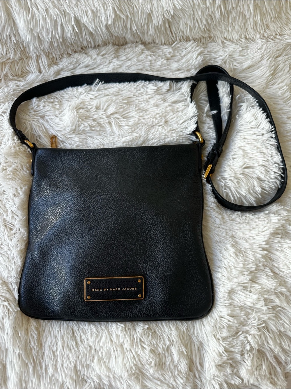 Marc by Marc Jacobs Black Pebbled Leather Crossbody Bag Gold Hardware Adjustable - Picture 2 of 14